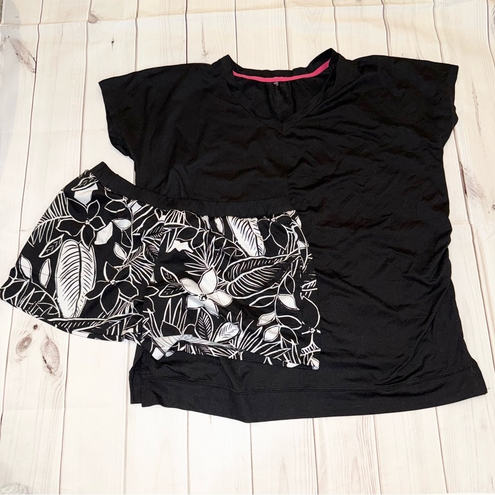 Cuddl Duds Black and White Pajama Set